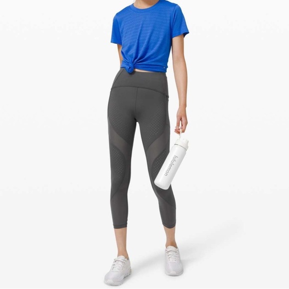 Lululemon Uncovered Strength High-Rise Crop 23" in Graphite‎ Grey Size 4 - Picture 2 of 13